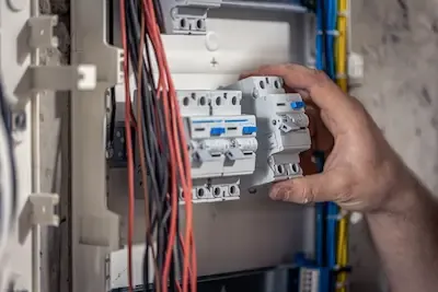 Aggiornamento di un quadro elettrico datato a Verona